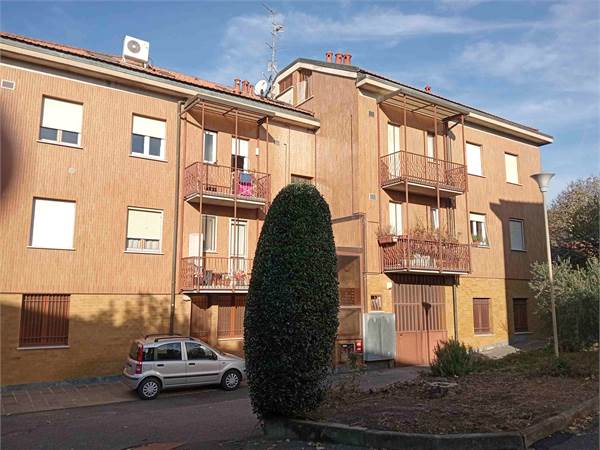 Como, loc.tà Breccia: in posizione tranquilla, bilocale di ca.45 mq