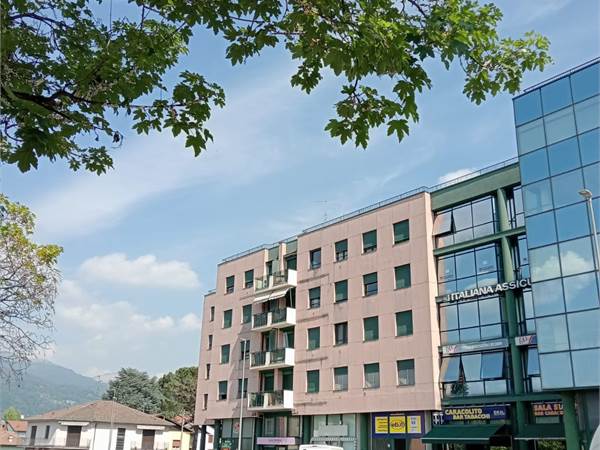 Como, Camerlata/Albate: posizione tranquilla, ampio bilocale